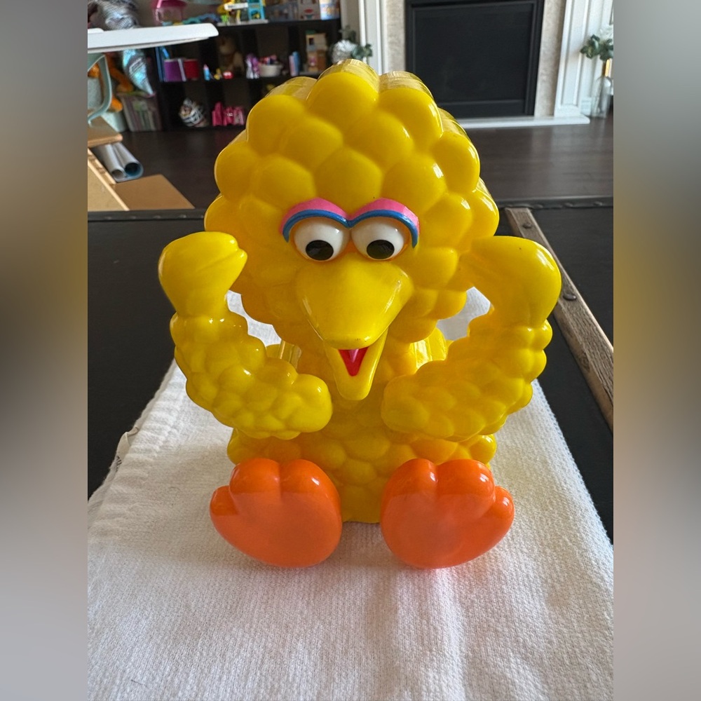 Vintage ILLCO Baby Big Bird Peek-A-Boo Wind Up Musical Toy Sesame Street Working